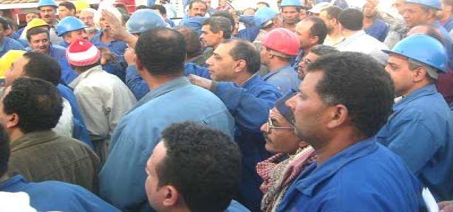 Workers Continue Strike in Alex Textile Company