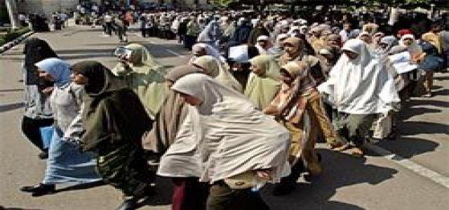 Nursing Students Take Part in a Sit-in at Ein Shams University