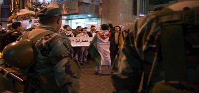 Palestinians in Lebanon seek right of return