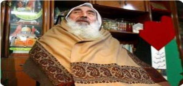 Palestinian refugees commemorate martyrdom of Sheikh Yassin and Rantisi