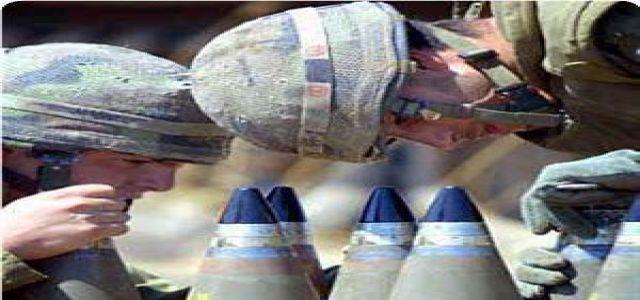 Two Palestinian resistance fighters were wounded midnight Friday in an IOF missile shelling that tar