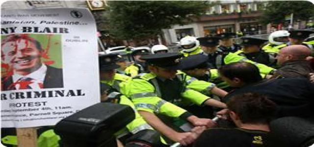 Blair hit with shoes at pro-Palestinian demonstration in Dublin