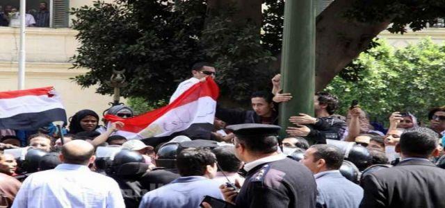 Demonstrators detained escalate to 92