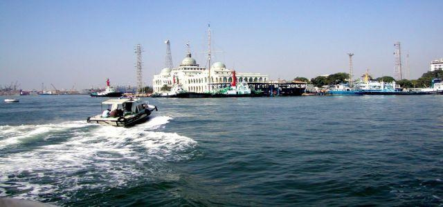 Suez Revenue Down $650 Million